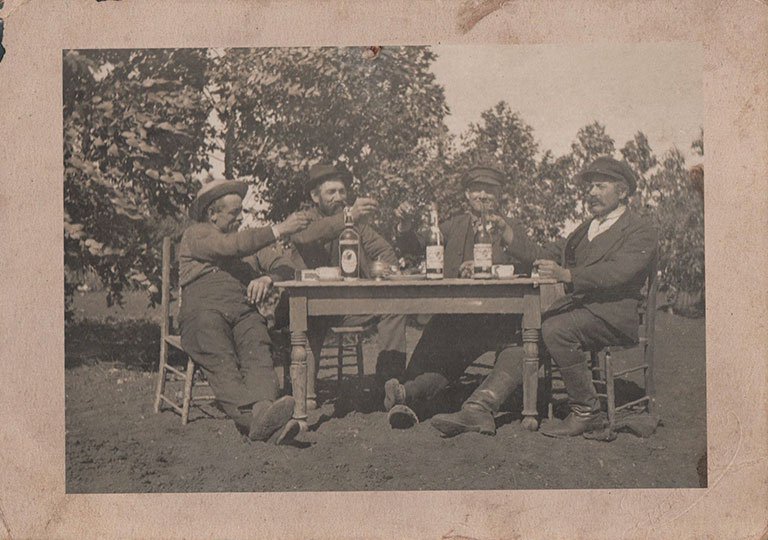 Skål! A break after a long day working at the fields in Necochea